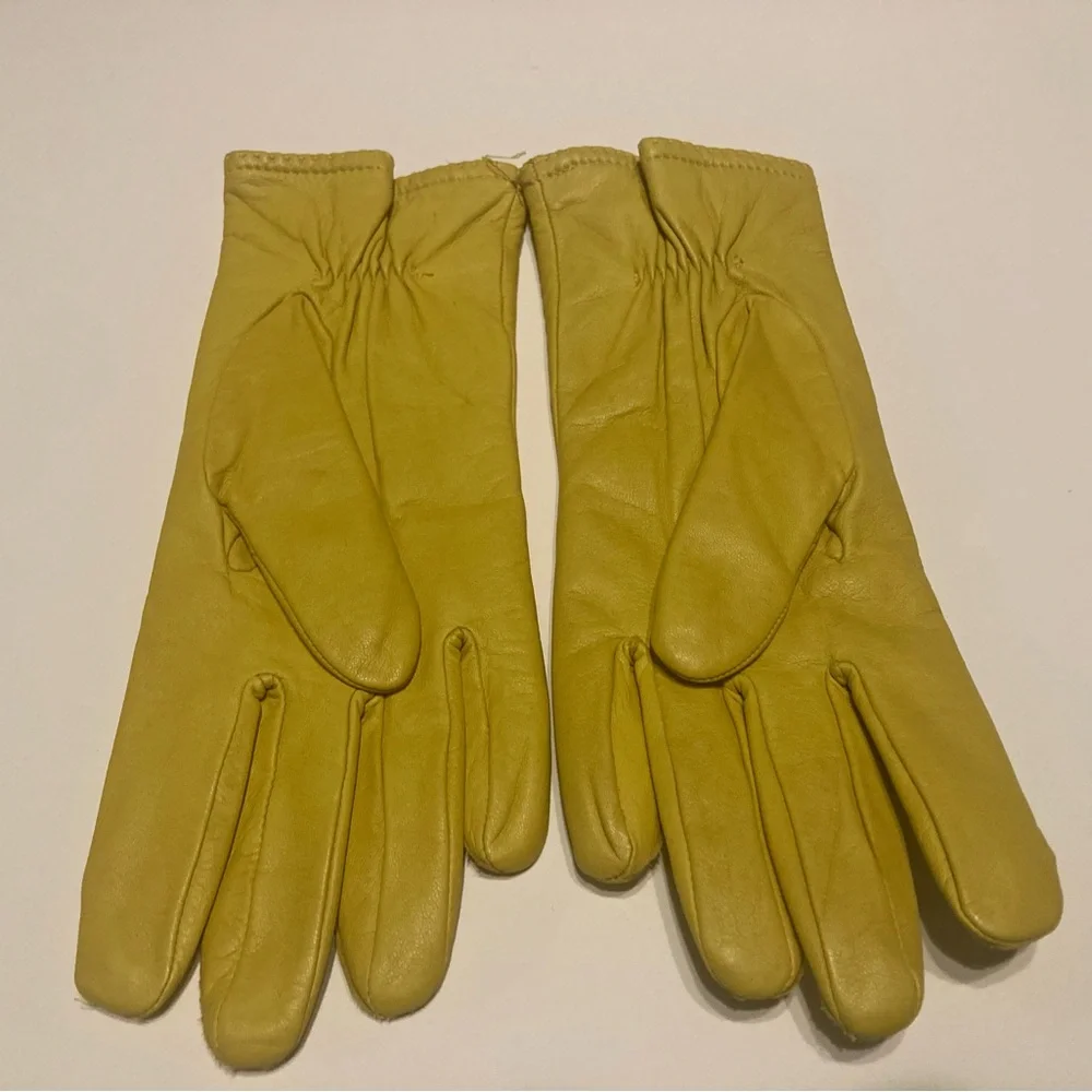Yellow Leather Gloves
Item# TSg1 - Picture 4 of 4